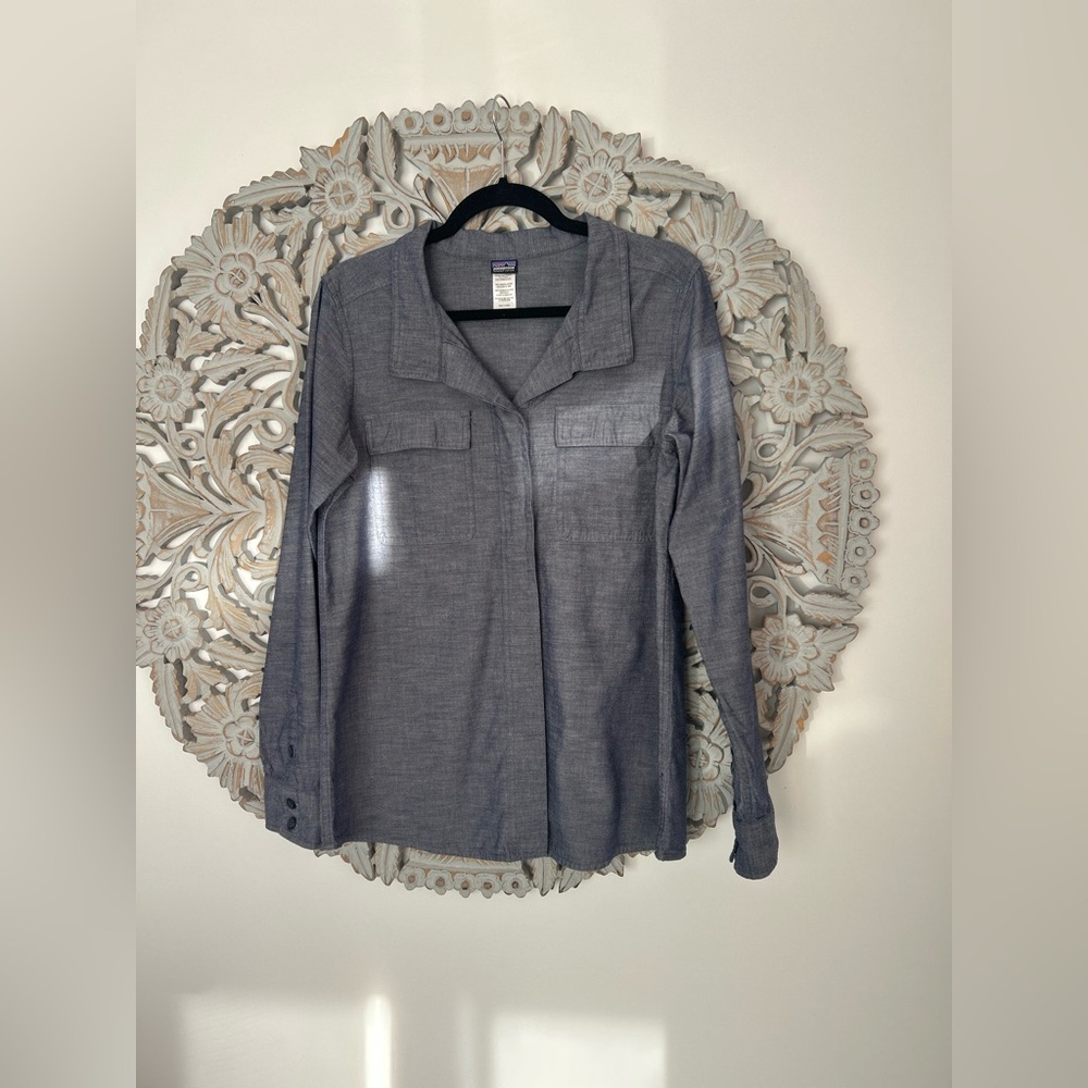 Patagonia Women's Long Sleeved Chambray shirt organic cotton BLUE 10